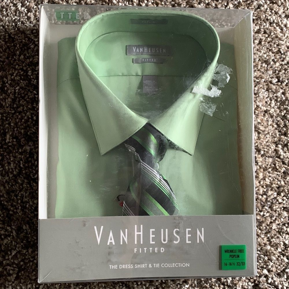 Van Heusen Dress Shirt & Tie Collection Set Fitted Wrinkle free